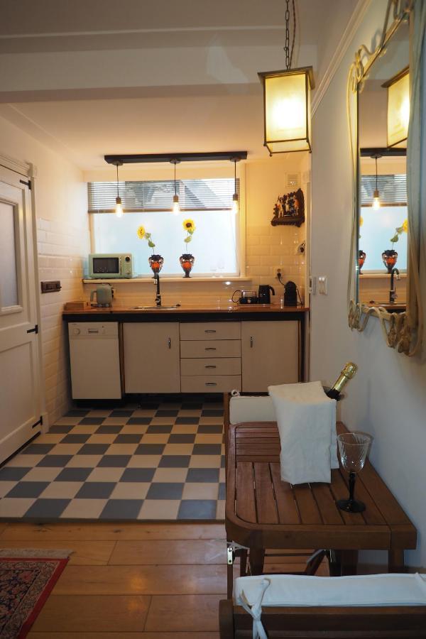 B&B Bureau Warmoesstraat 덴버크 외부 사진